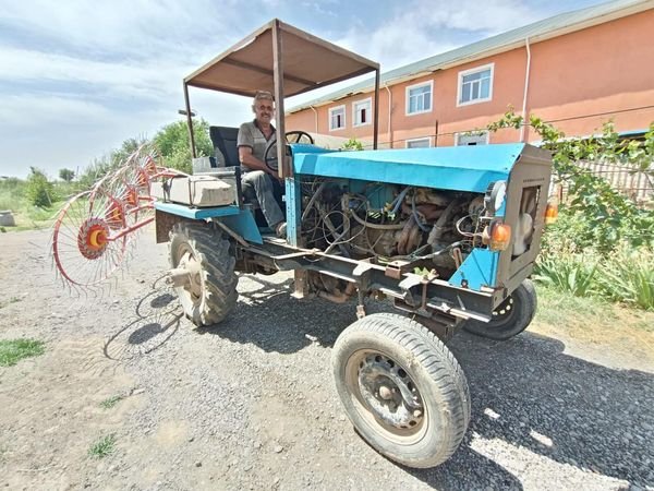 Түркістан: Келестік тұрғын газбен жүретін трактор құрап шықты