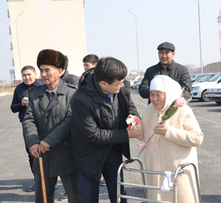 Туркестан: В Жетысае 60 семей получили жилье
